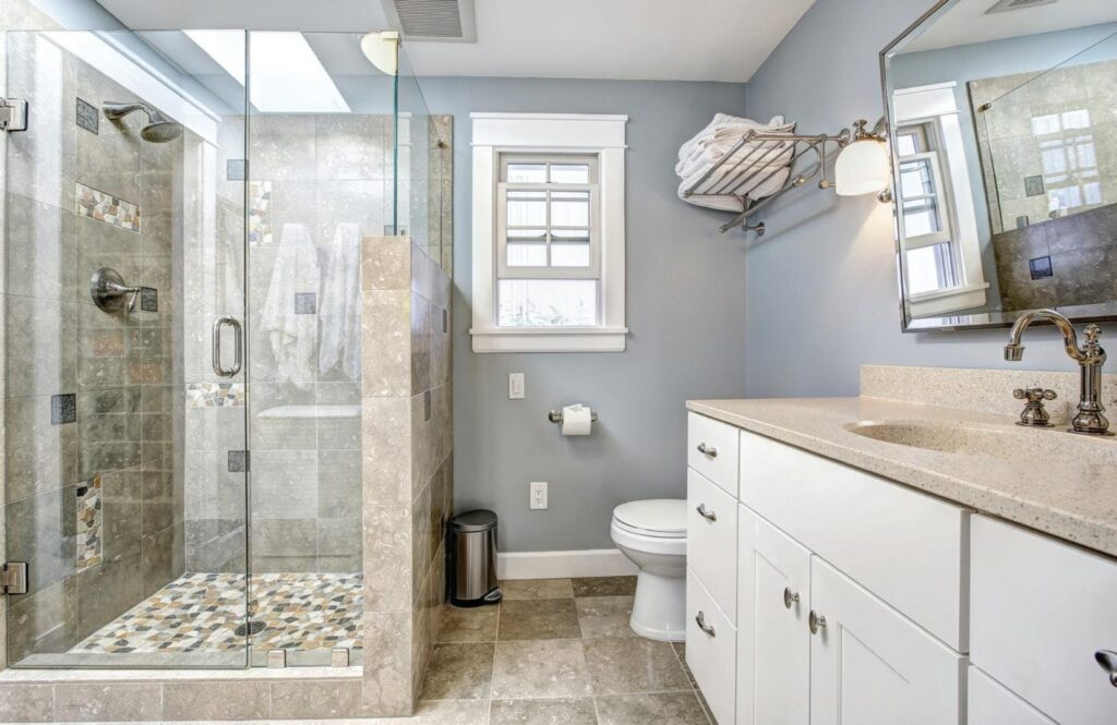 Bring Your Bathroom to Life with Glass and Mirrors